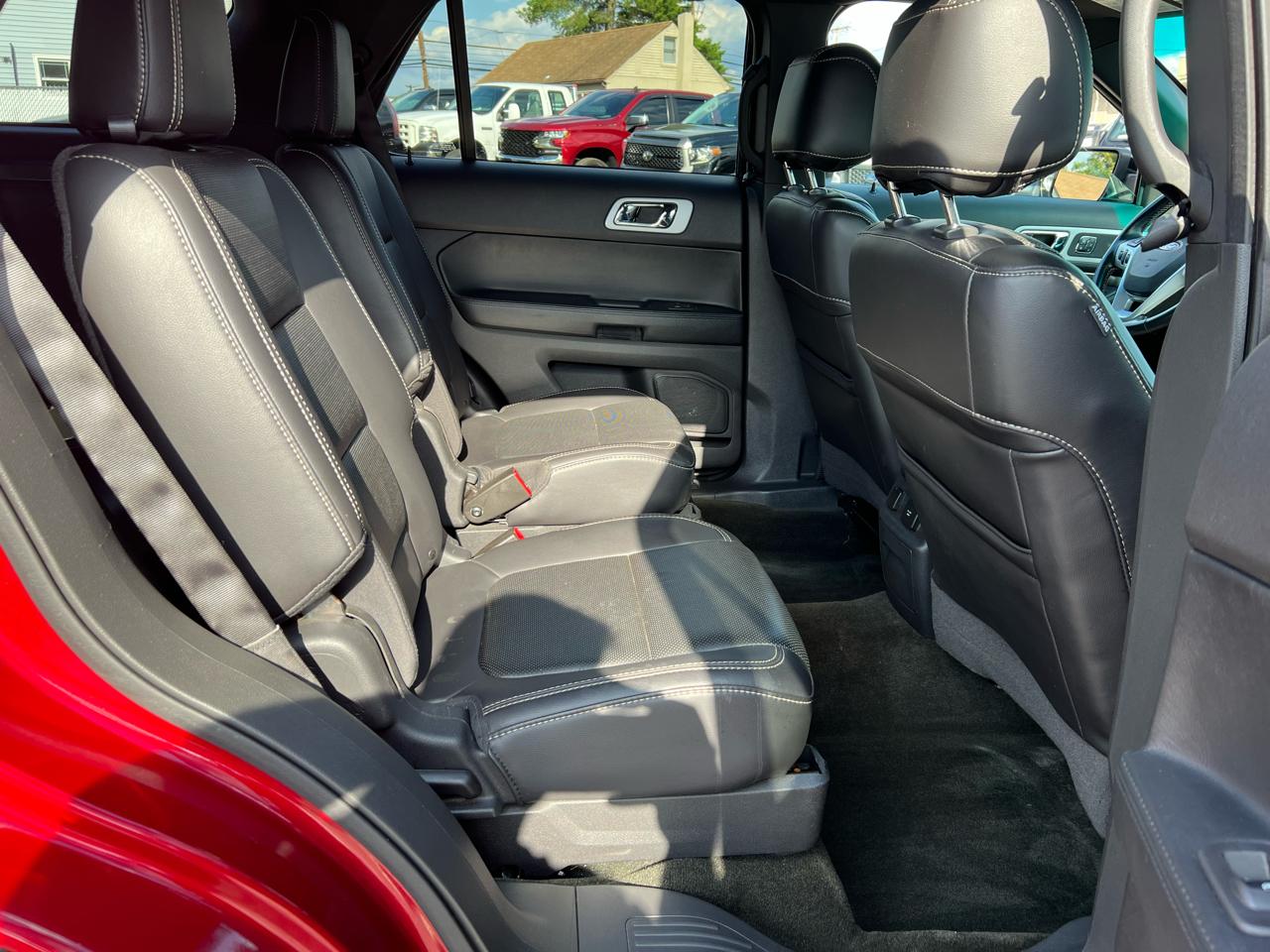 Ford Explorer Sport 4WD 2013