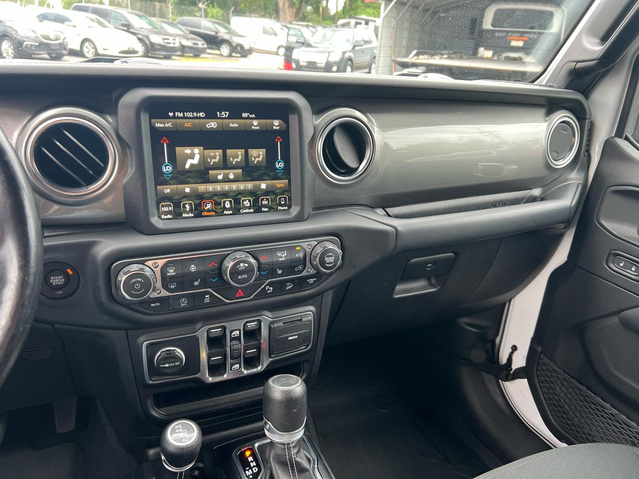 Jeep Wrangler Unlimited Sahara 2019