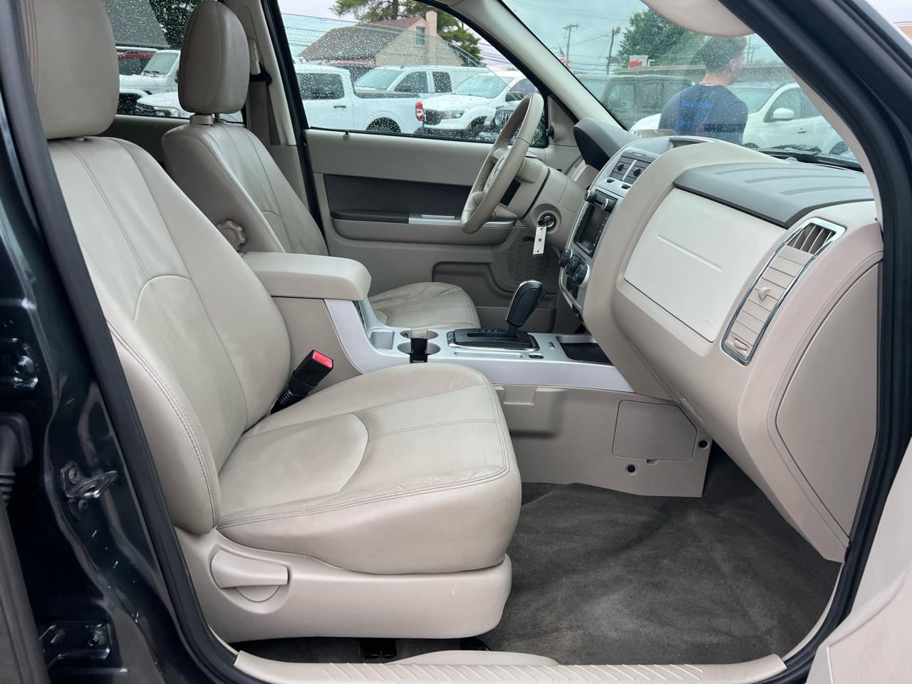 Mercury Mariner Premier I4 2WD 2010