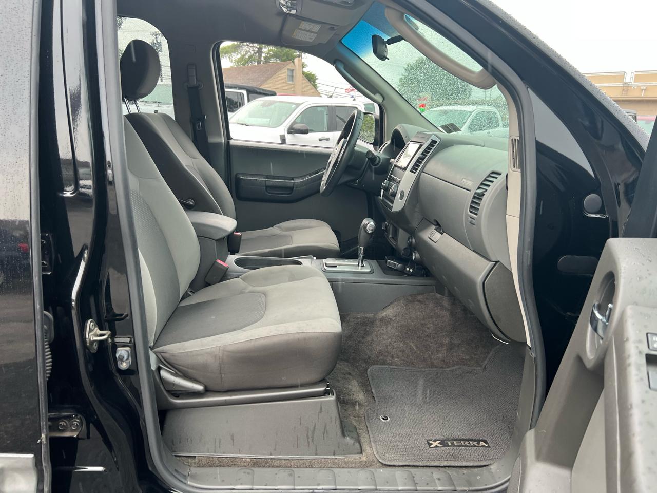 Nissan Xterra X 4WD 2012