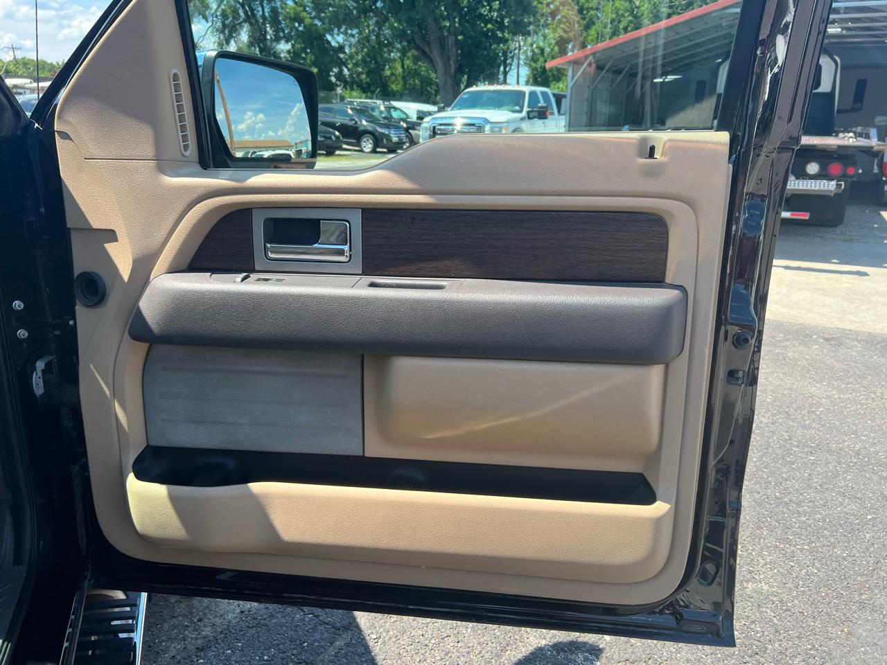 Ford F-150 Lariat SuperCrew 6.5-ft Box 4WD 2014