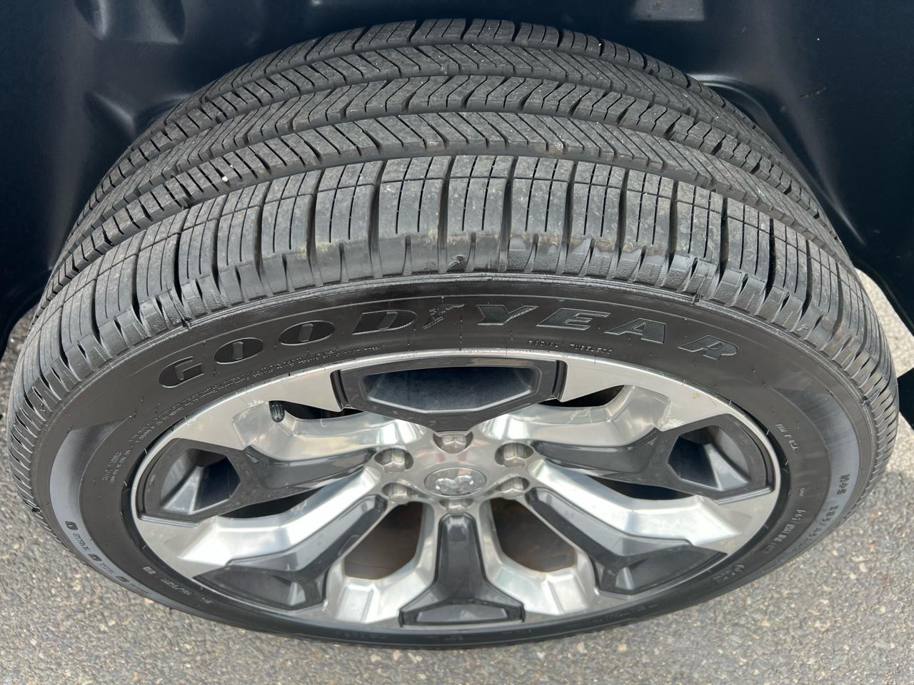 RAM 1500 Limited Crew Cab LWB 4WD 2019