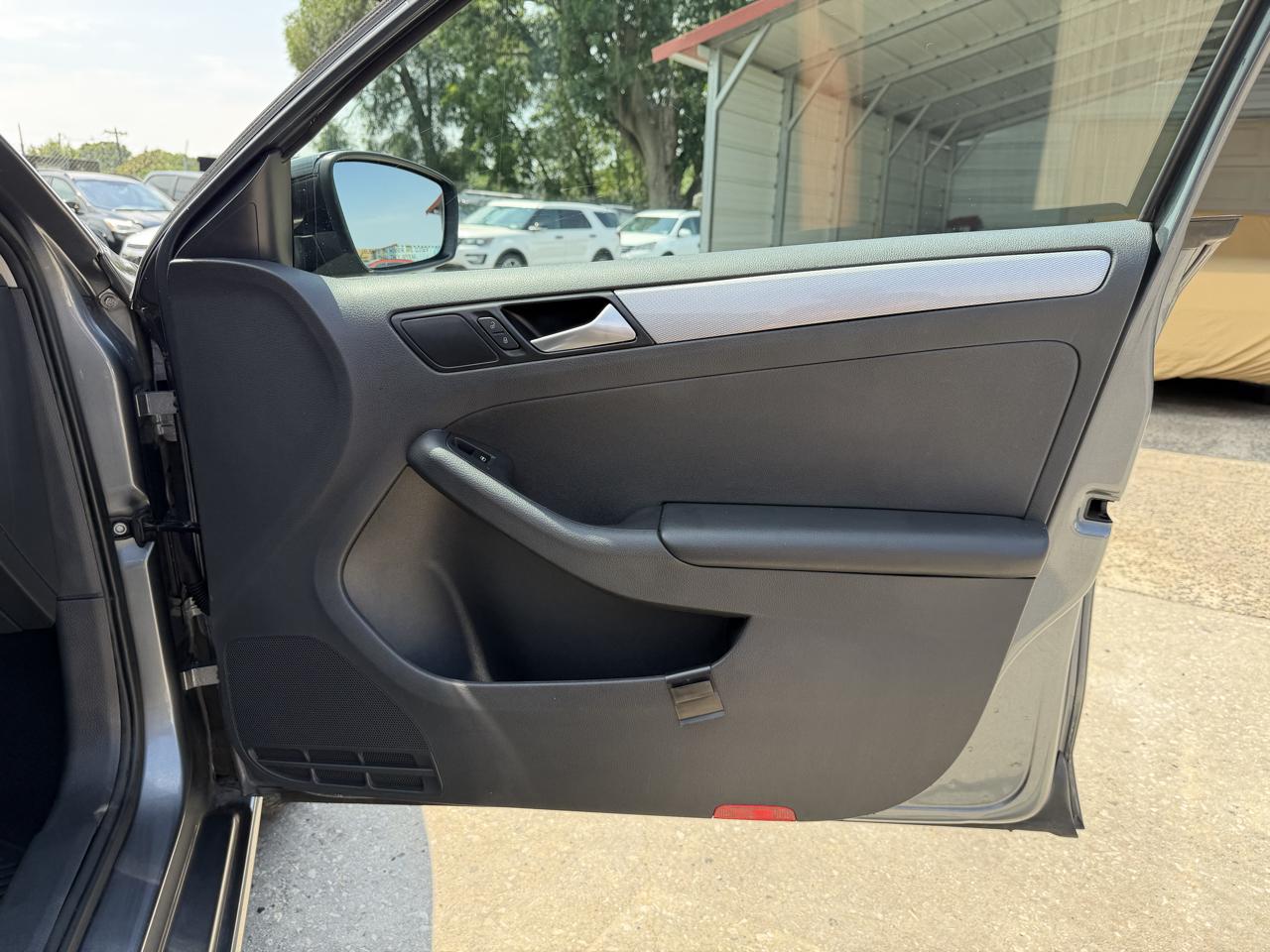Volkswagen Jetta 1.4T SE 6A 2018