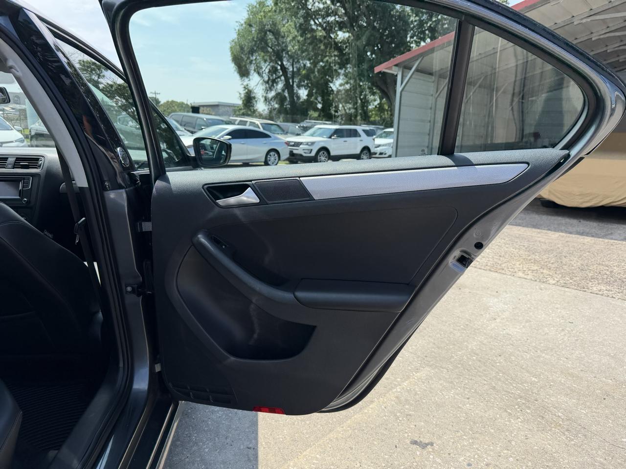 Volkswagen Jetta 1.4T SE 6A 2018