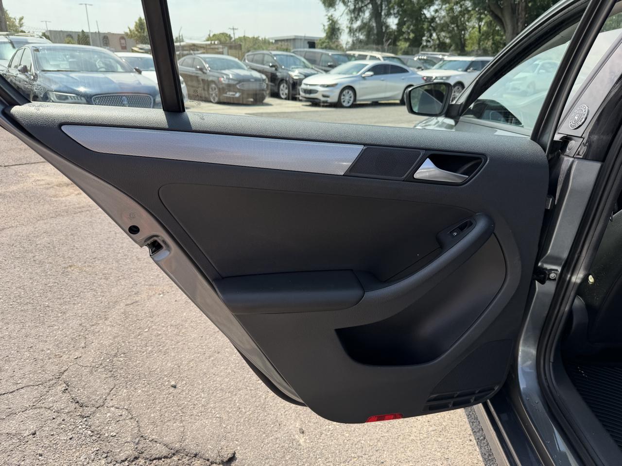 Volkswagen Jetta 1.4T SE 6A 2018