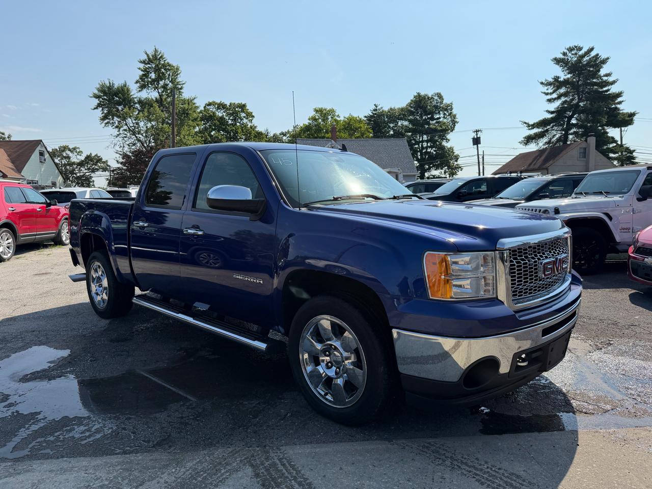 GMC Sierra 1500 4WD Crew Cab 147" SLE 2010