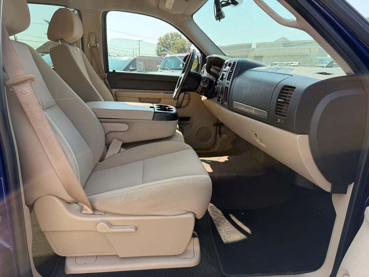 GMC Sierra 1500 4WD Crew Cab 147" SLE 2010