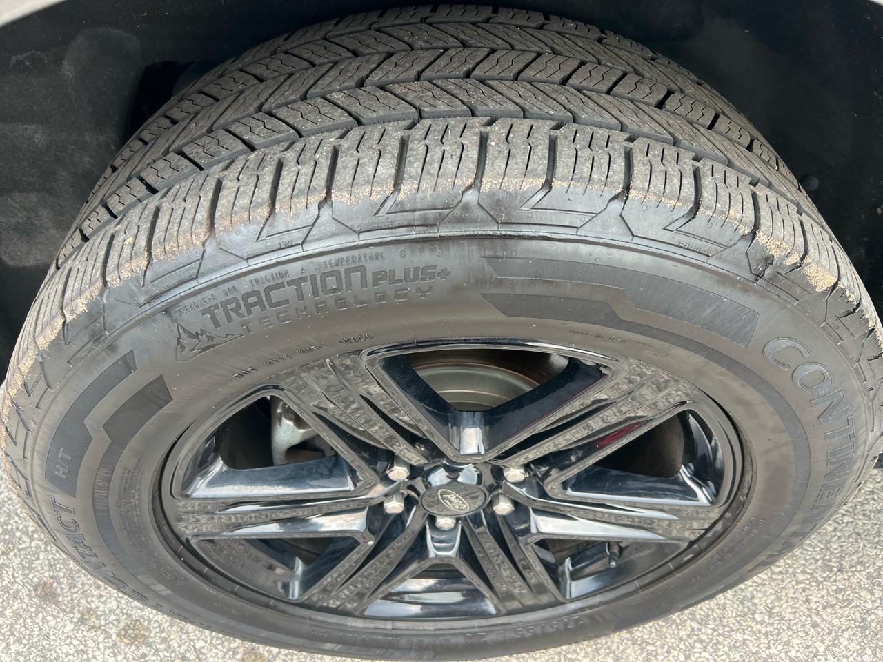 Ford Expedition XLT 4WD 2021