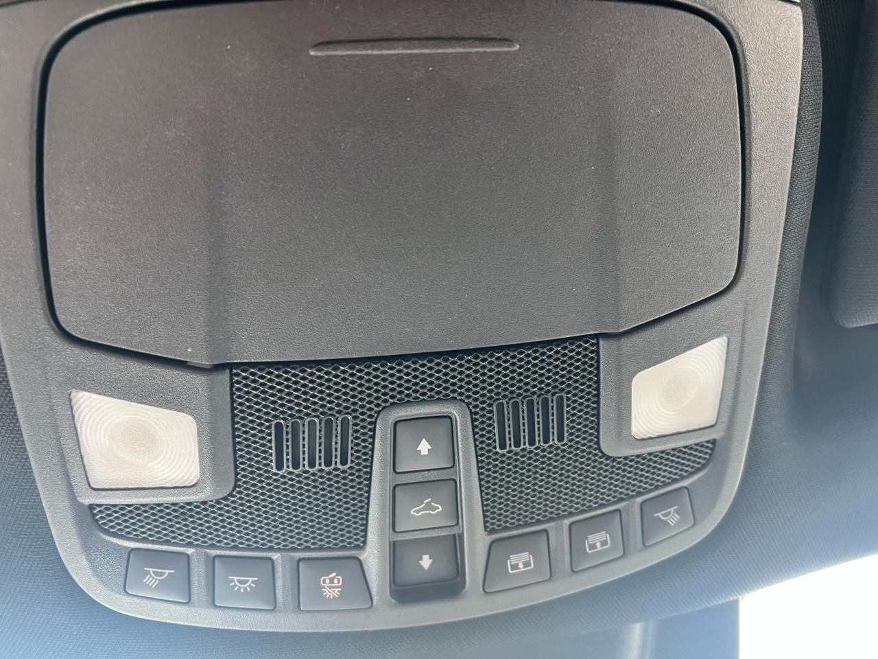 Ford Expedition XLT 4WD 2021