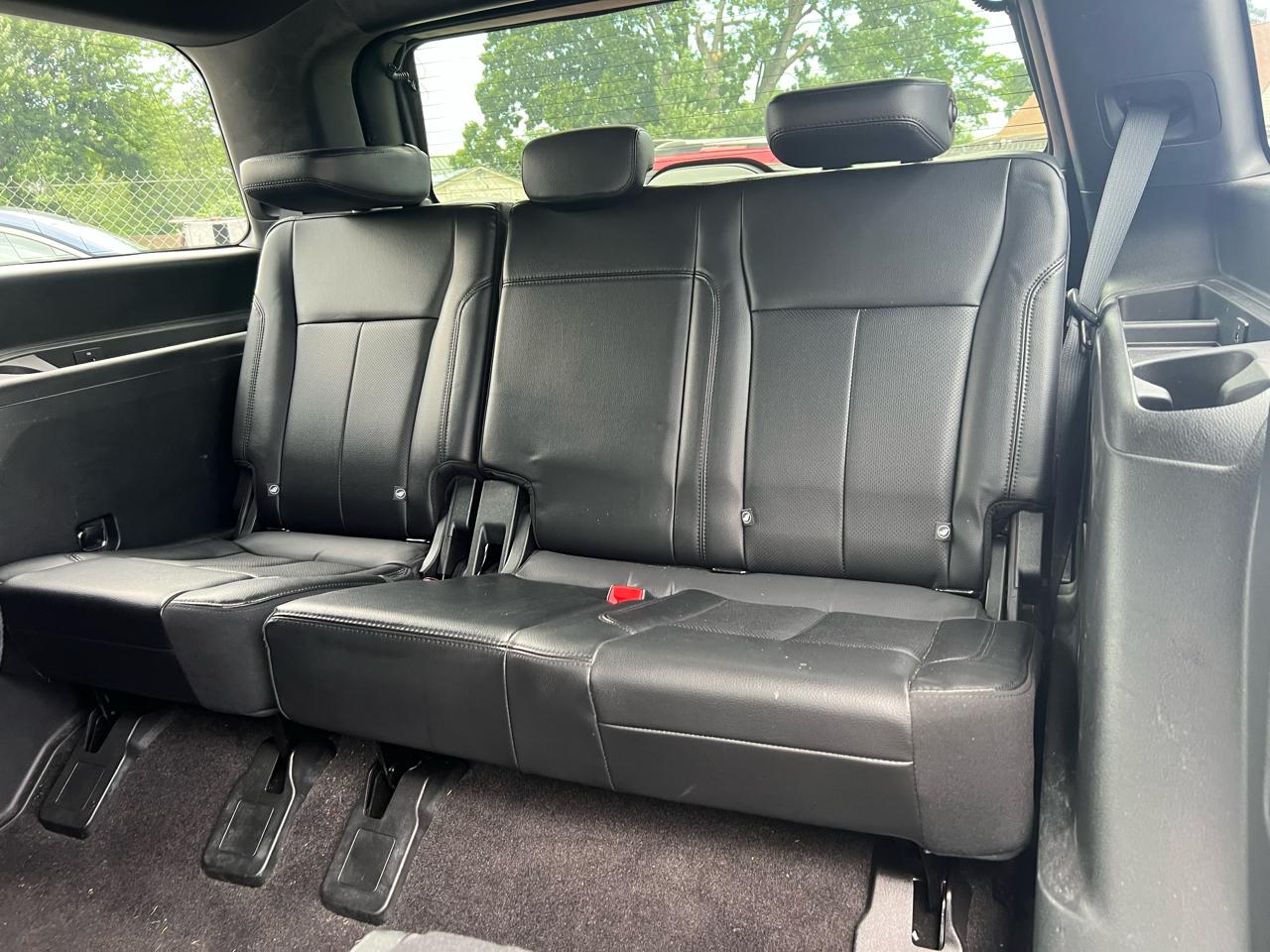Ford Expedition XLT 4WD 2021