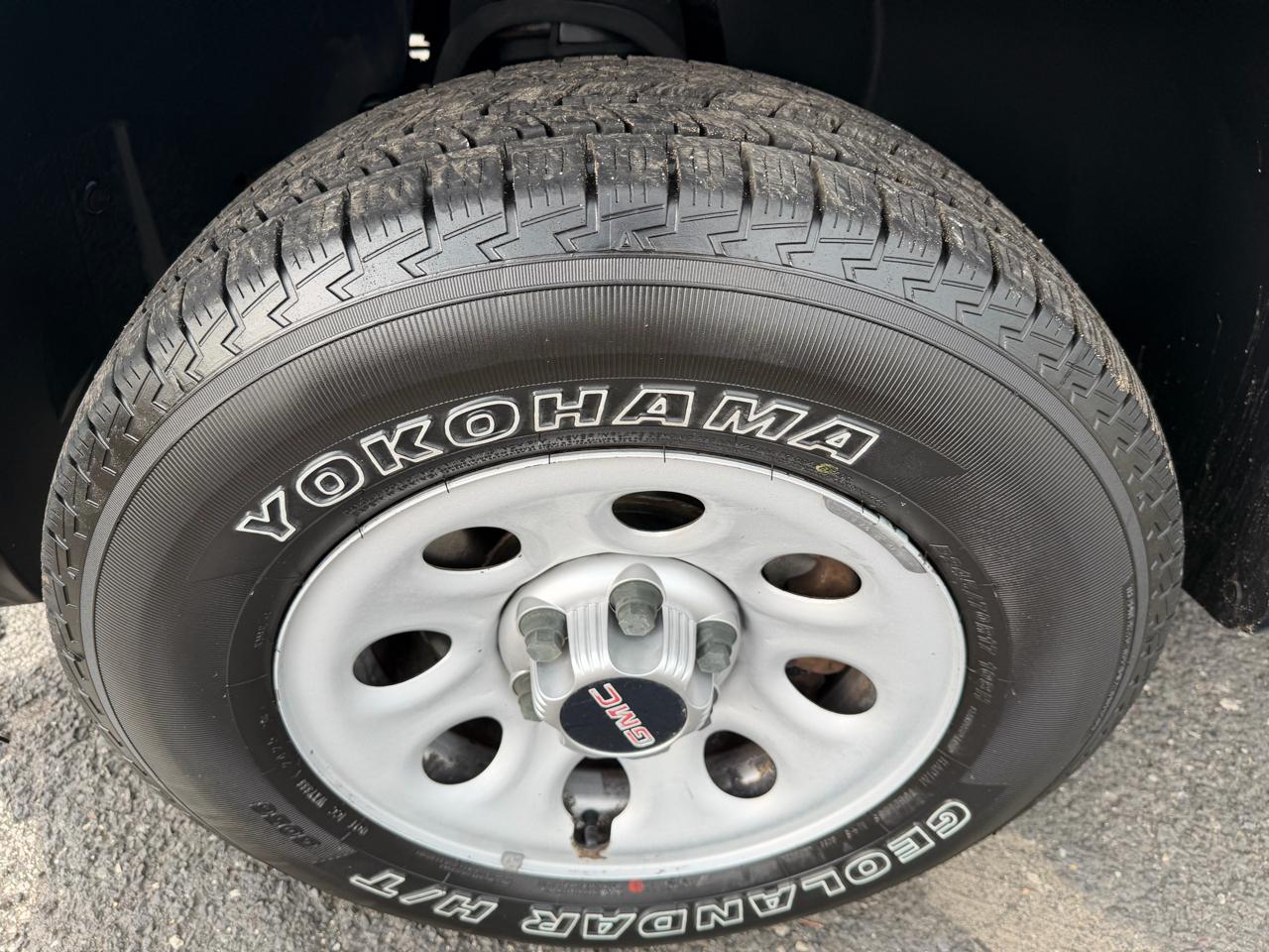 GMC Sierra 1500 2WD Reg Cab 133.0" Work Truck 2013
