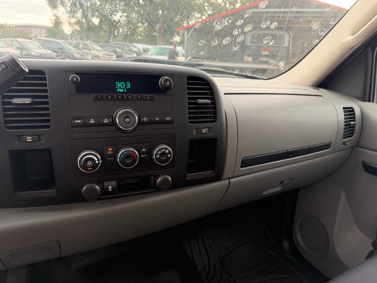 GMC Sierra 1500 2WD Reg Cab 133.0" Work Truck 2013