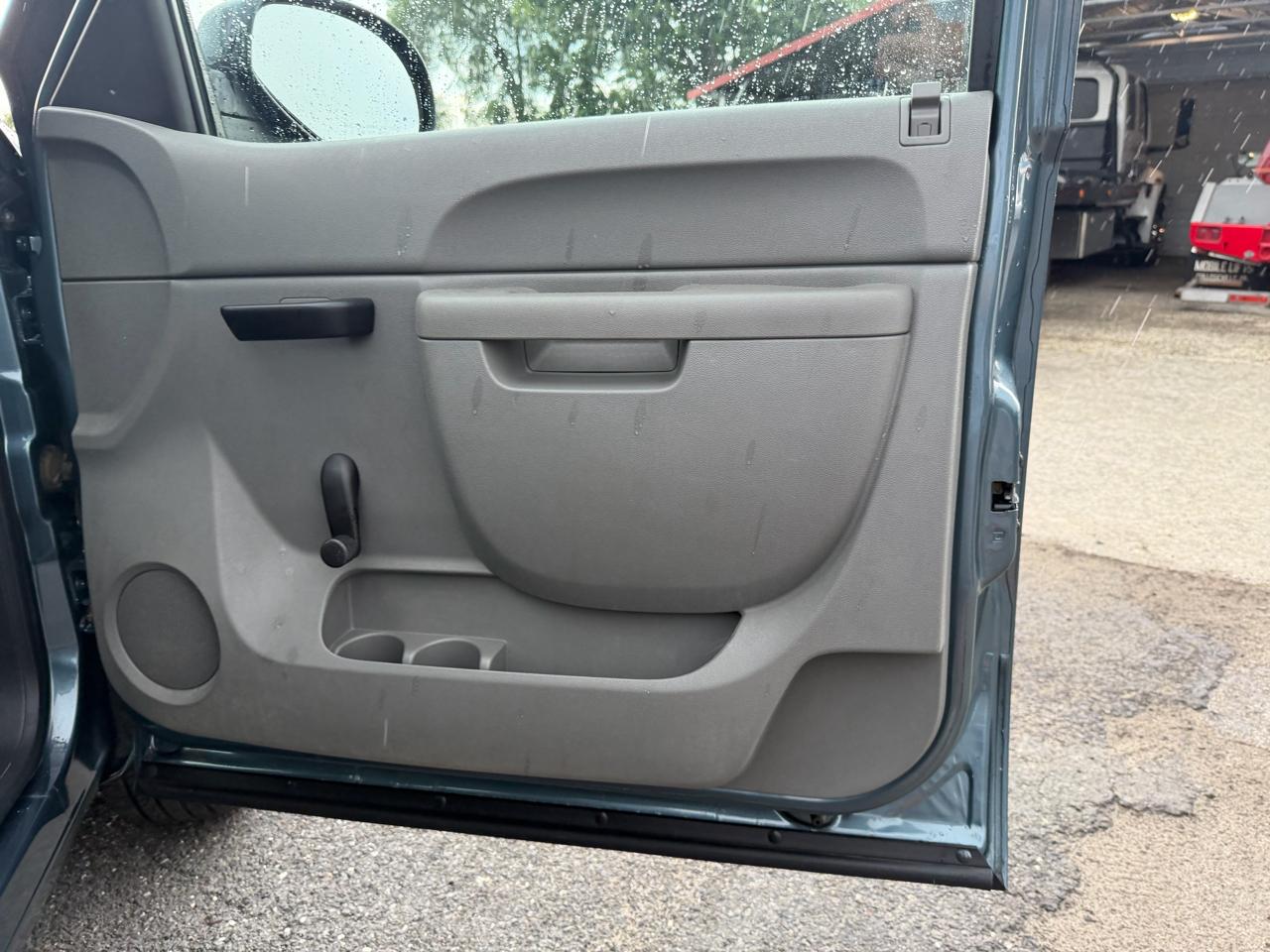 GMC Sierra 1500 2WD Reg Cab 133.0" Work Truck 2013