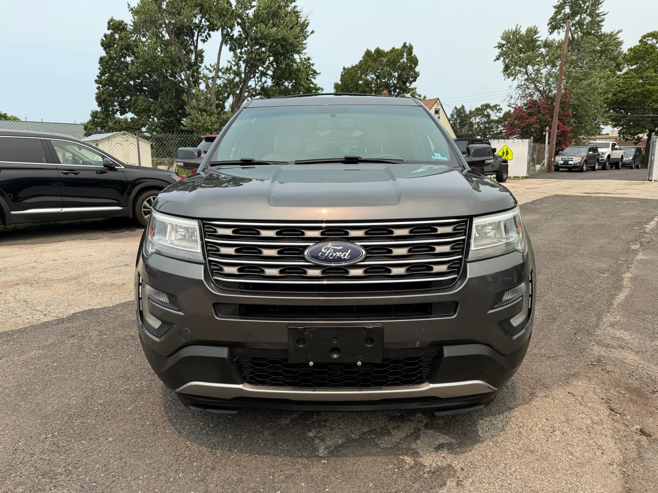 Ford Explorer 4dr XLT 4WD 2017