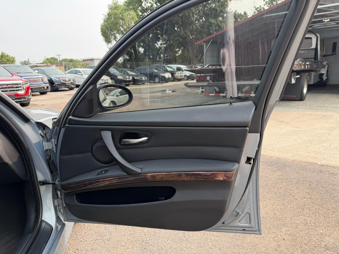 BMW 3-Series 328xi 2007