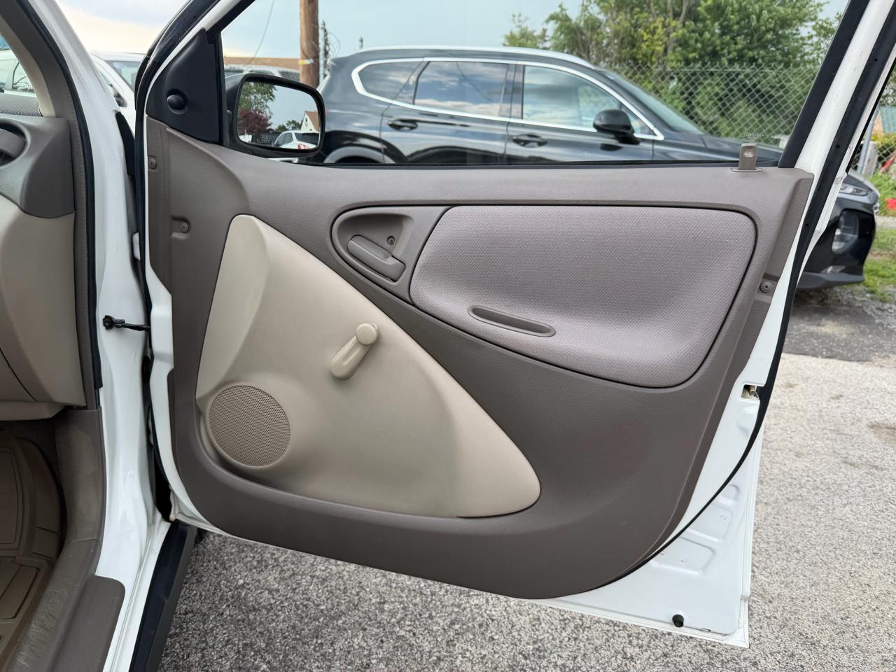 Toyota ECHO 4-Door Sedan 2003