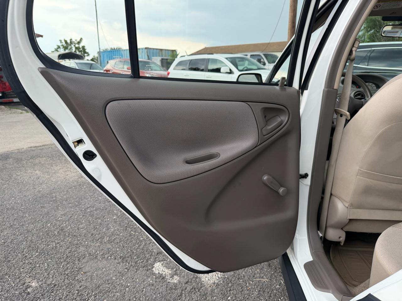 Toyota ECHO 4-Door Sedan 2003
