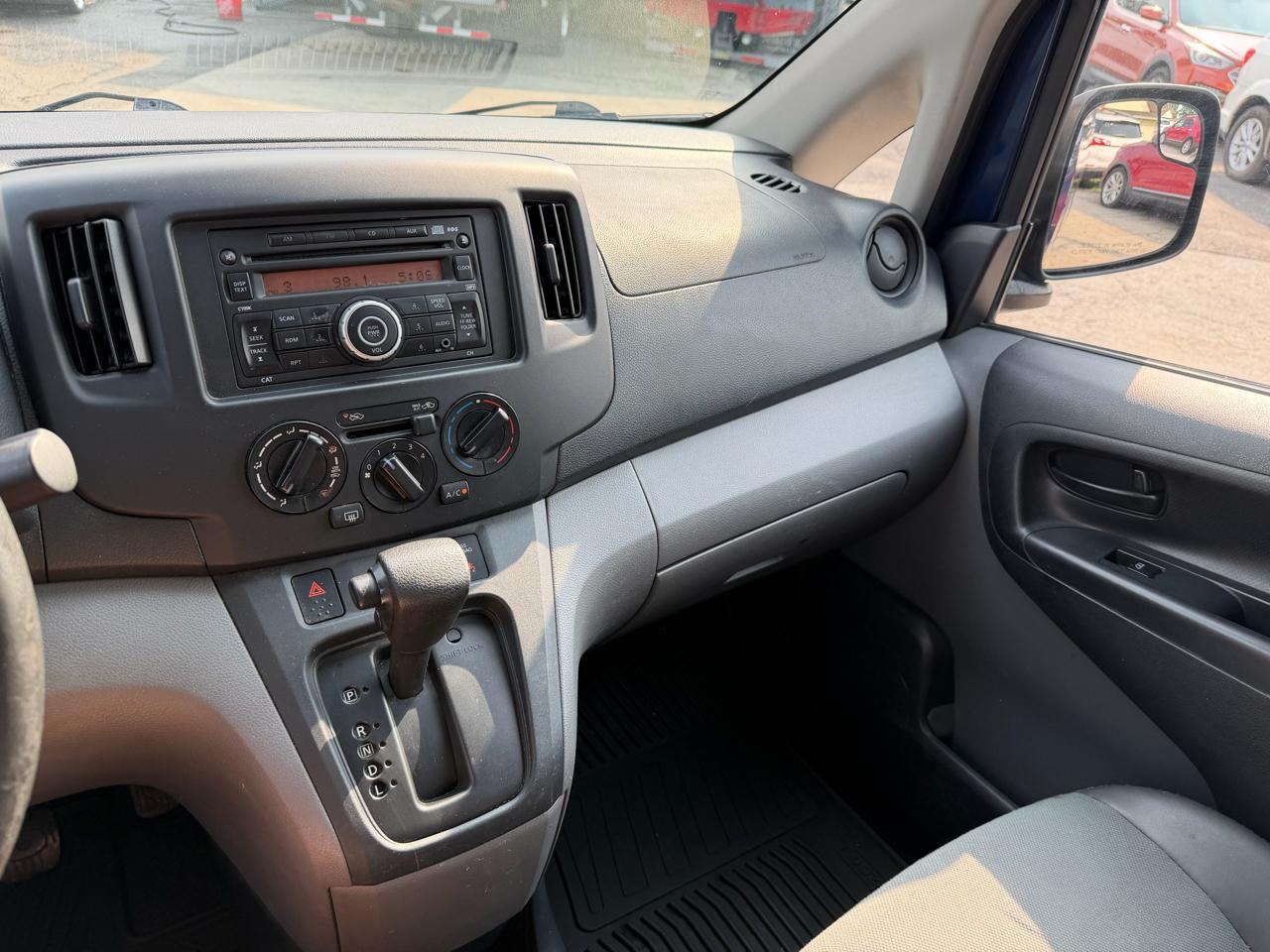 Nissan NV200 S 2014