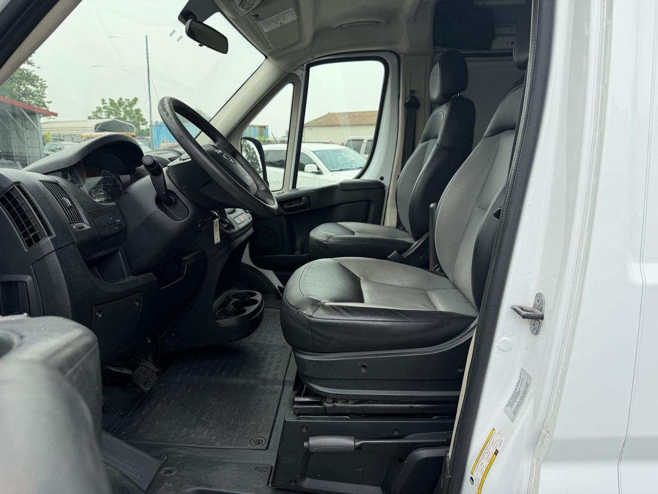 RAM Promaster 1500 Low Roof Tradesman 136-in. WB 2016