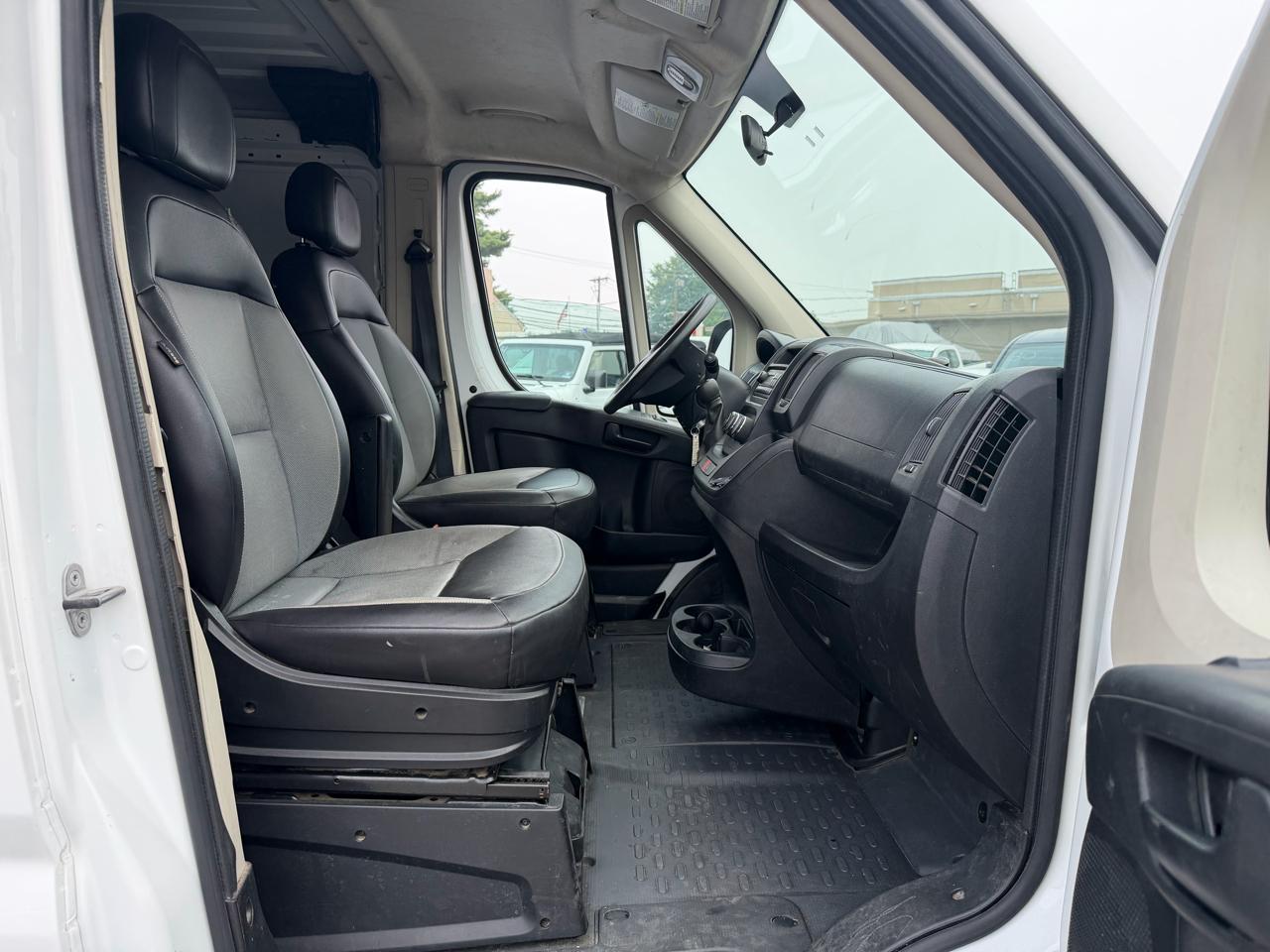 RAM Promaster 1500 Low Roof Tradesman 136-in. WB 2016