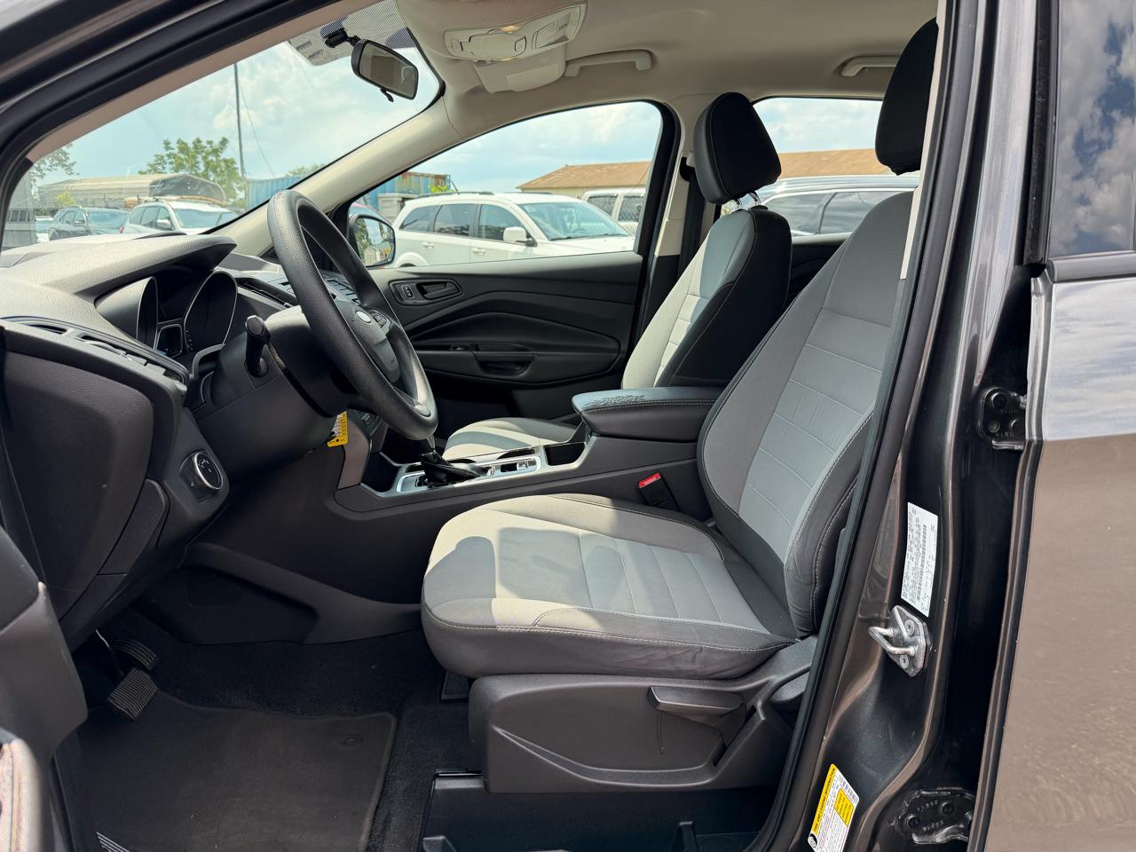 Ford Escape S FWD 2017