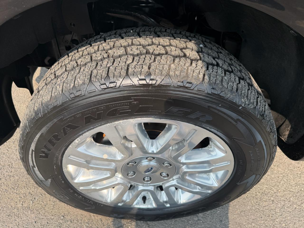 Ford F-150 Platinum SuperCrew 6.5-ft. Bed 4WD 2014