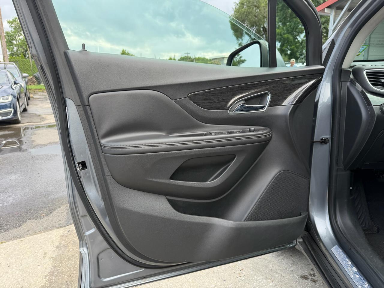 Buick Encore Convenience FWD 2014