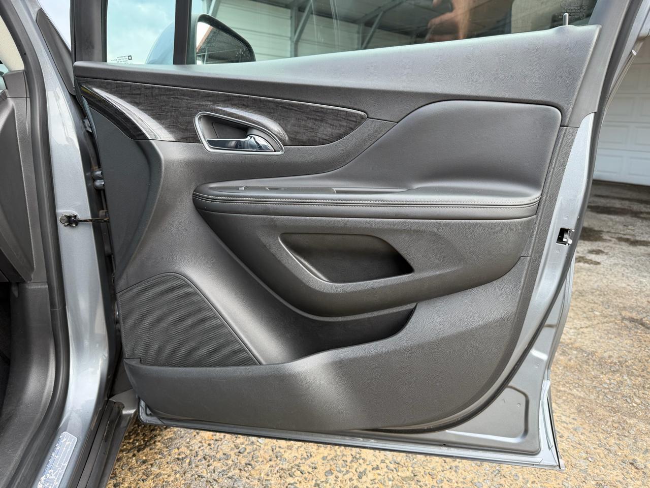 Buick Encore Convenience FWD 2014