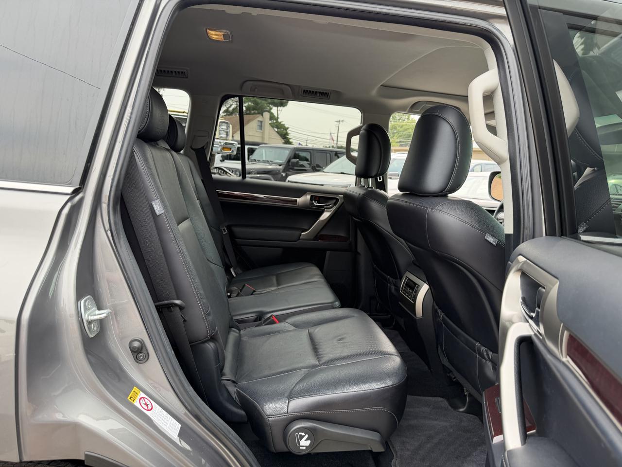 Lexus GX 460 Sport Utility 2014