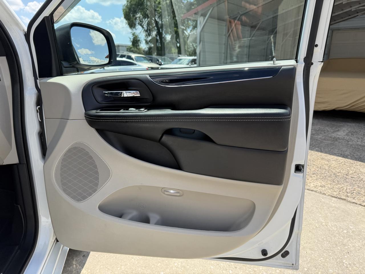 Dodge Grand Caravan SXT 2017
