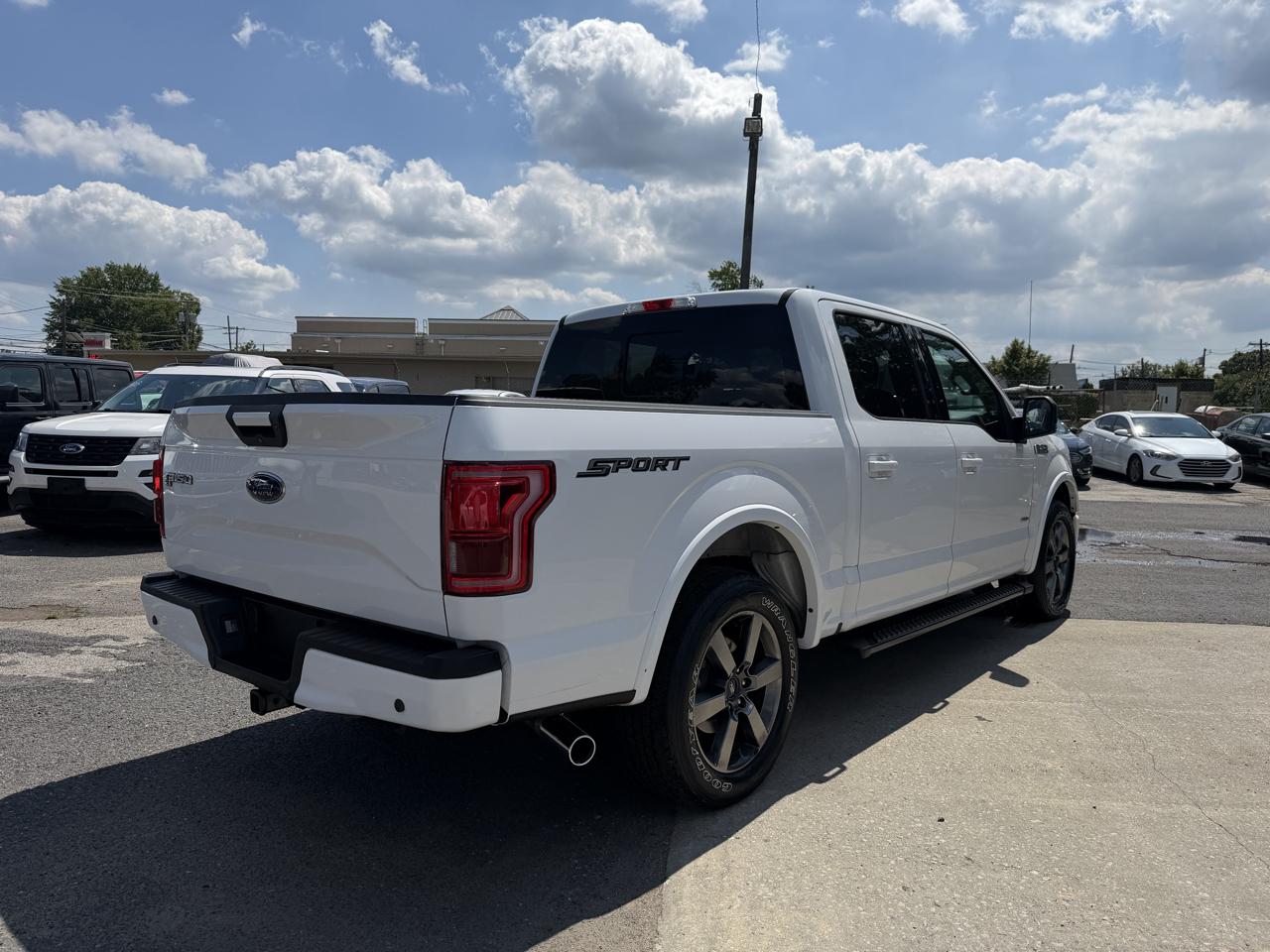 Ford F-150 2WD SuperCrew 145" FX2 Sport 2017
