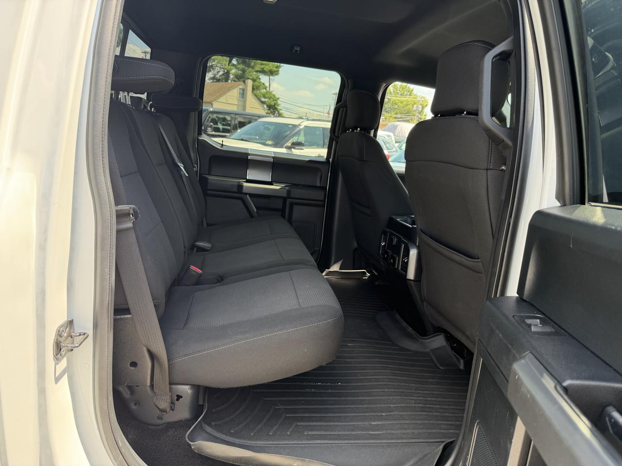Ford F-150 2WD SuperCrew 145" FX2 Sport 2017