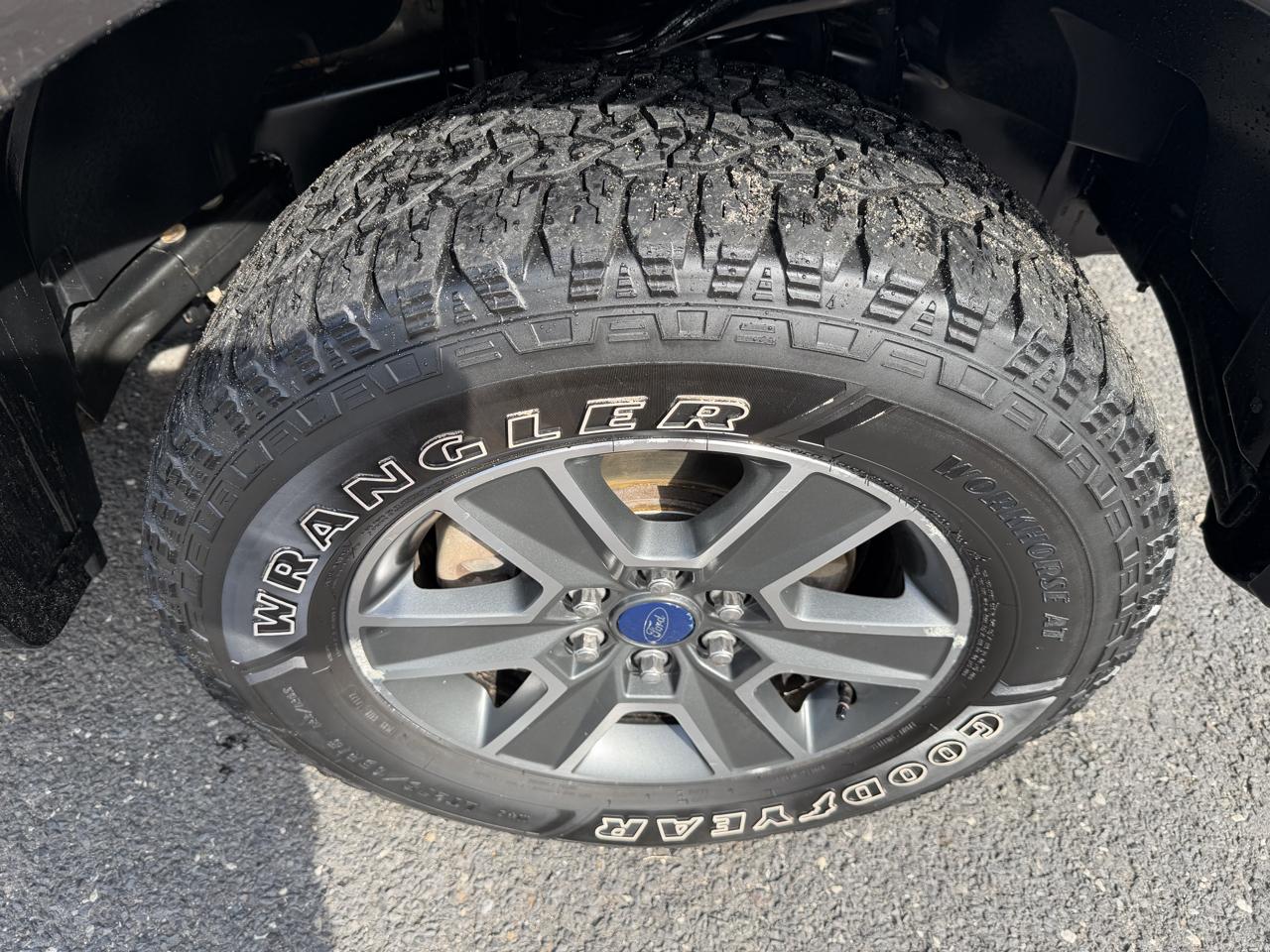 Ford F-150 4WD SuperCrew 145" FX4 2016