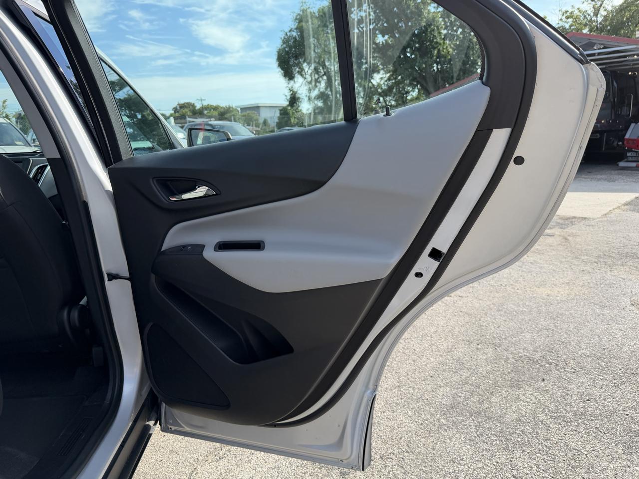 Chevrolet Equinox LS 2WD 2019