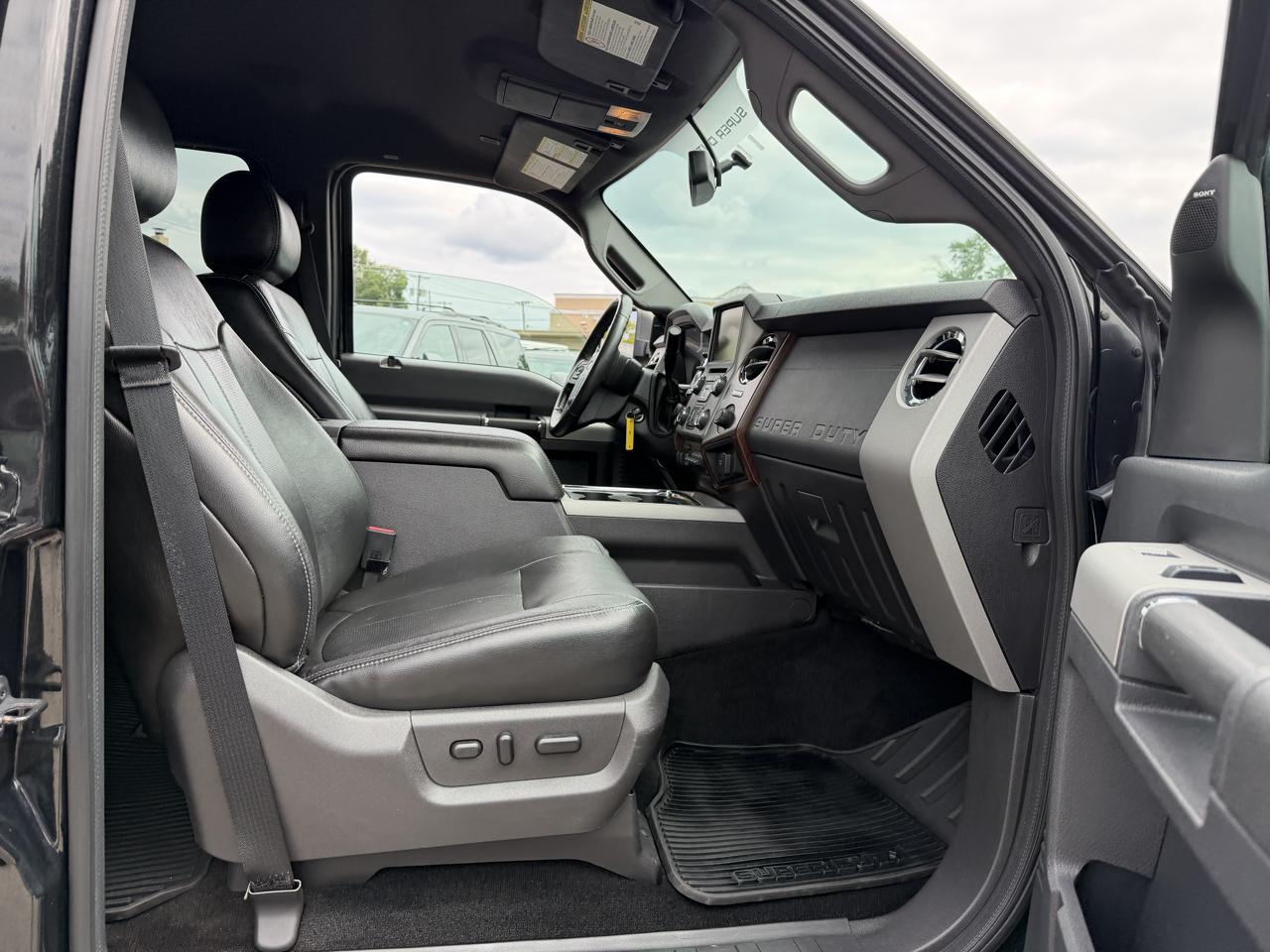 Ford F-350 SD Lariat Crew Cab Long Bed 4WD 2013