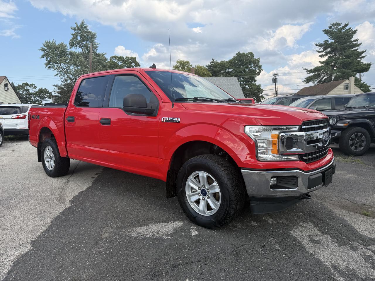 Ford F-150 4WD SuperCrew 150" XLT 2019