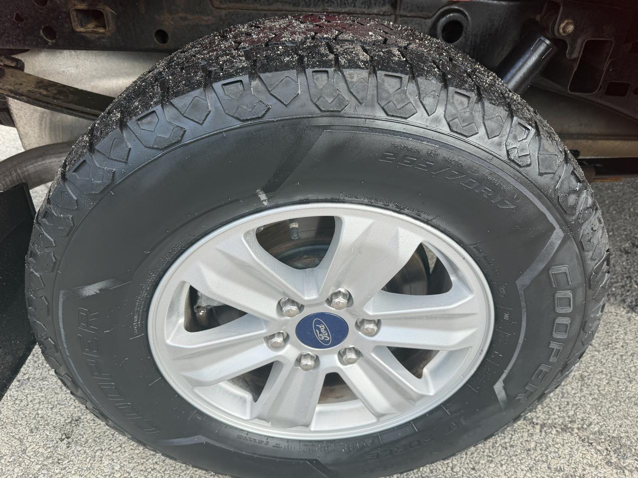 Ford F-150 4WD SuperCrew 150" XLT 2019