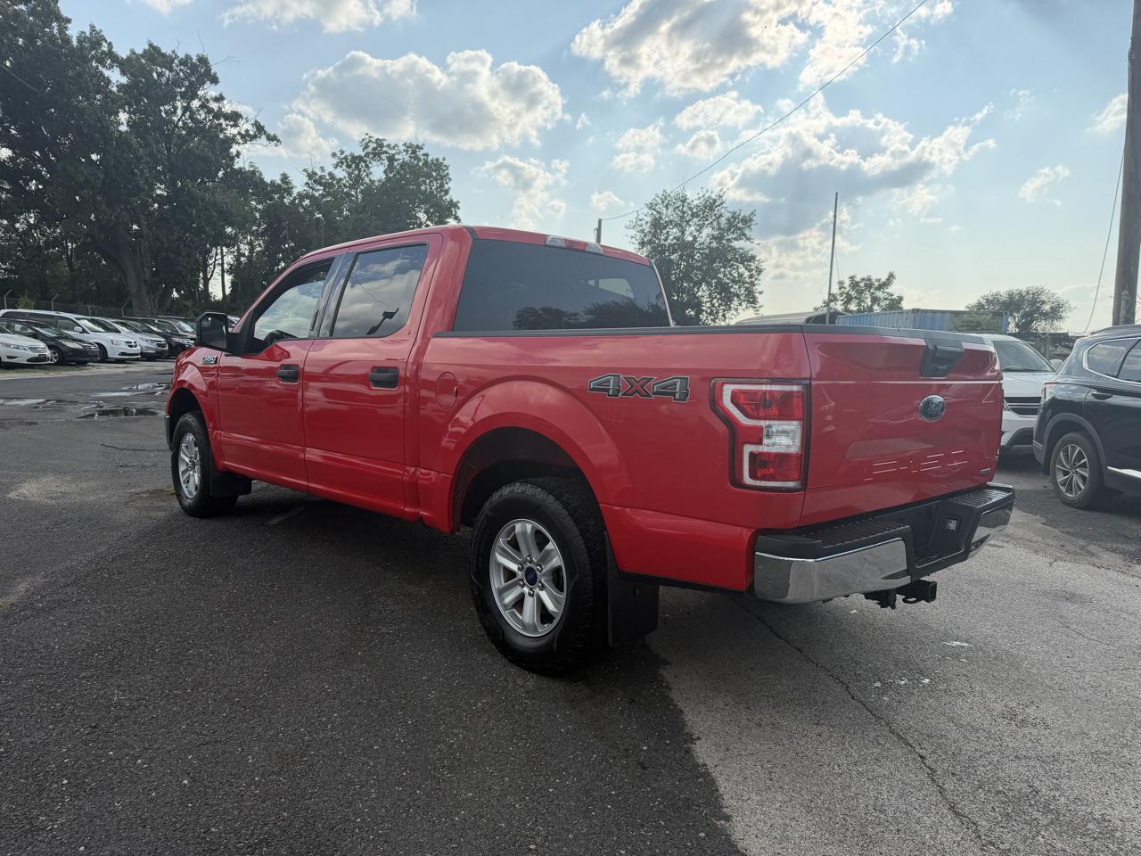 Ford F-150 4WD SuperCrew 150" XLT 2019