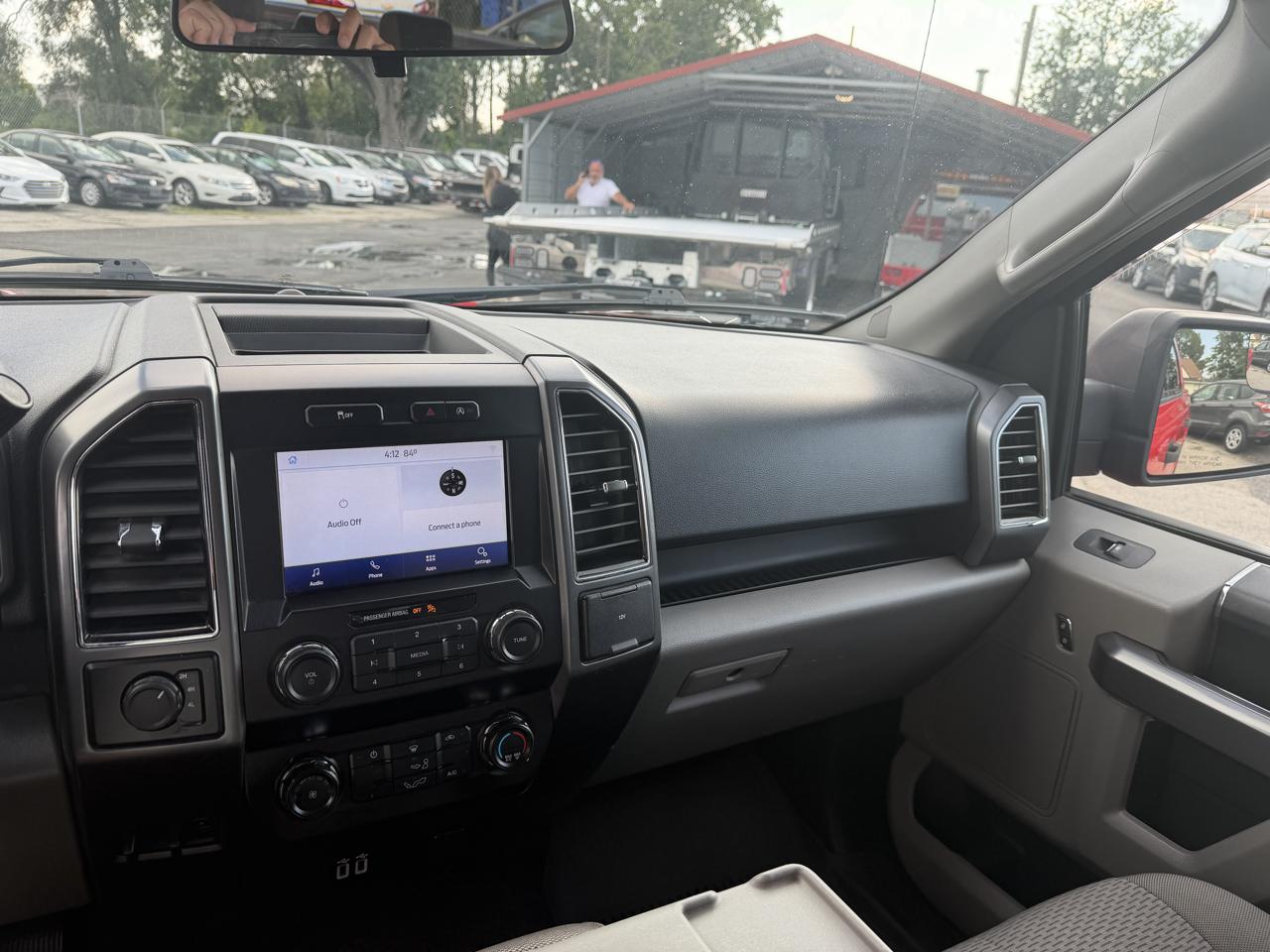 Ford F-150 4WD SuperCrew 150" XLT 2019