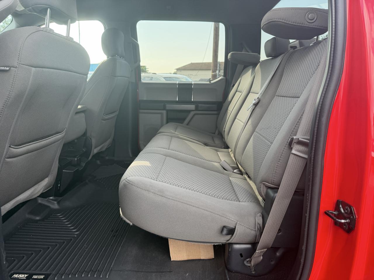 Ford F-150 4WD SuperCrew 150" XLT 2019