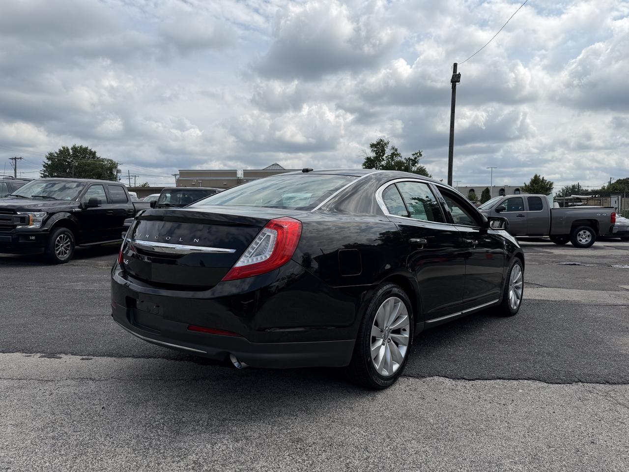 Lincoln MKS FWD 2015