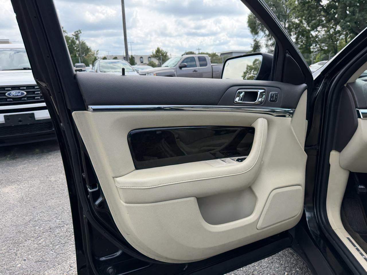 Lincoln MKS FWD 2015