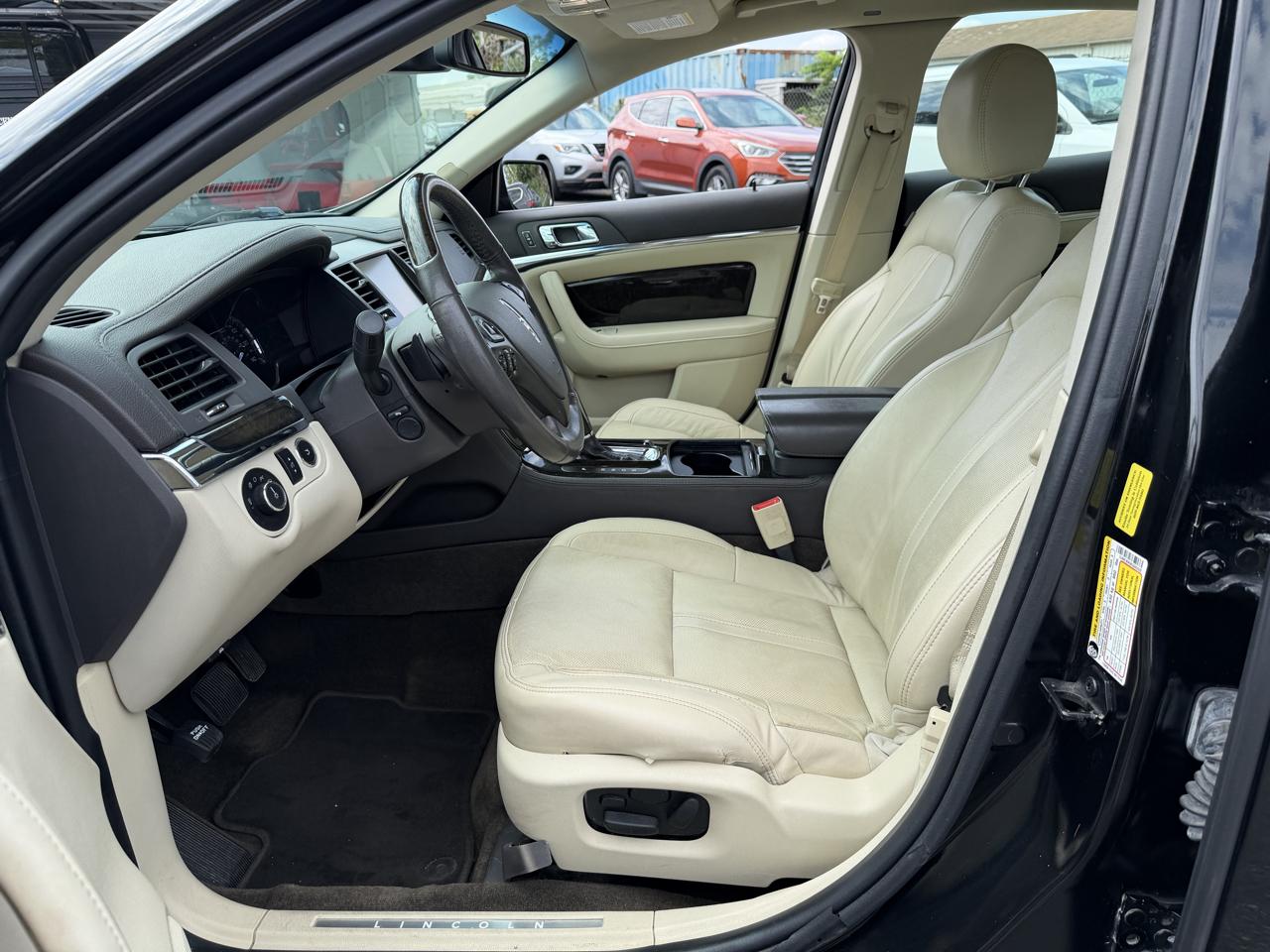 Lincoln MKS FWD 2015