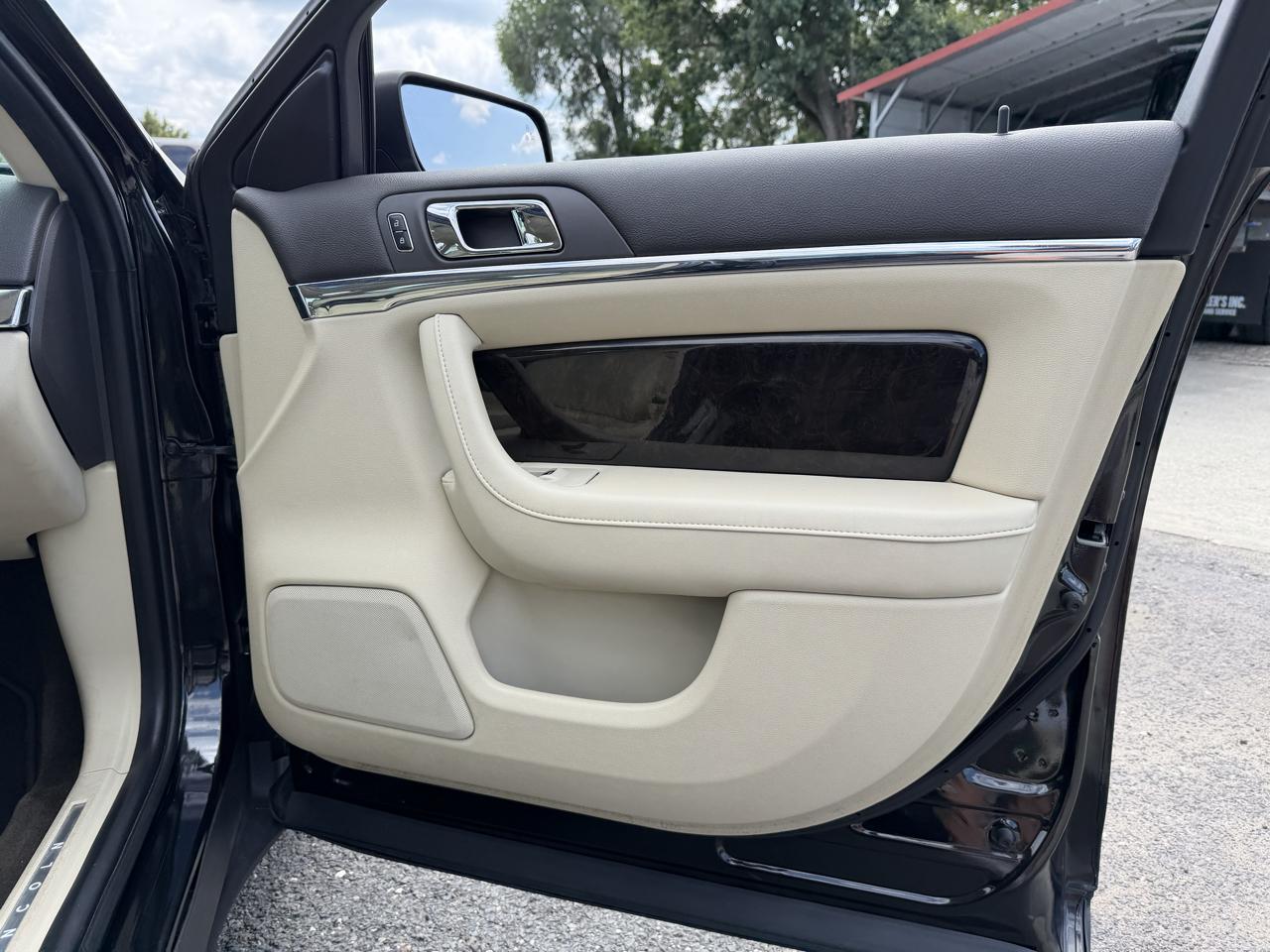 Lincoln MKS FWD 2015
