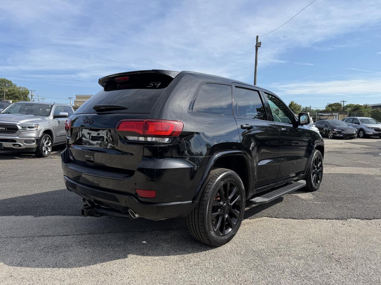Jeep Grand Cherokee Laredo 4WD 2017