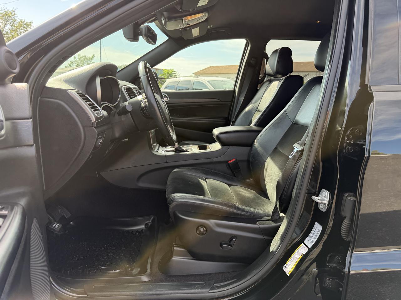 Jeep Grand Cherokee Laredo 4WD 2017