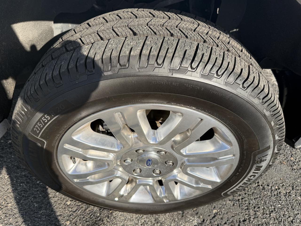 Ford F-150 2WD SuperCrew 145" Platinum 2011