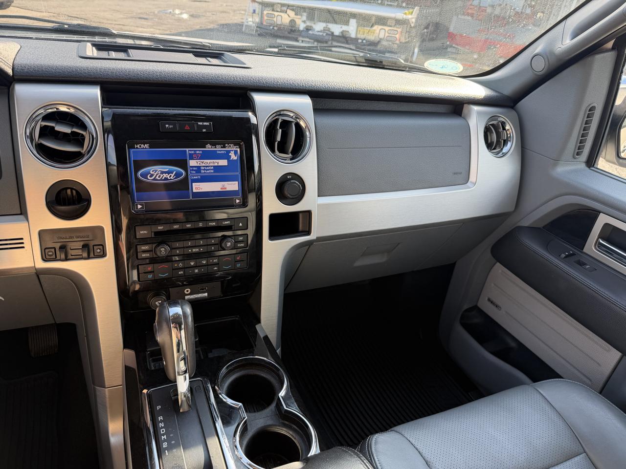Ford F-150 2WD SuperCrew 145" Platinum 2011