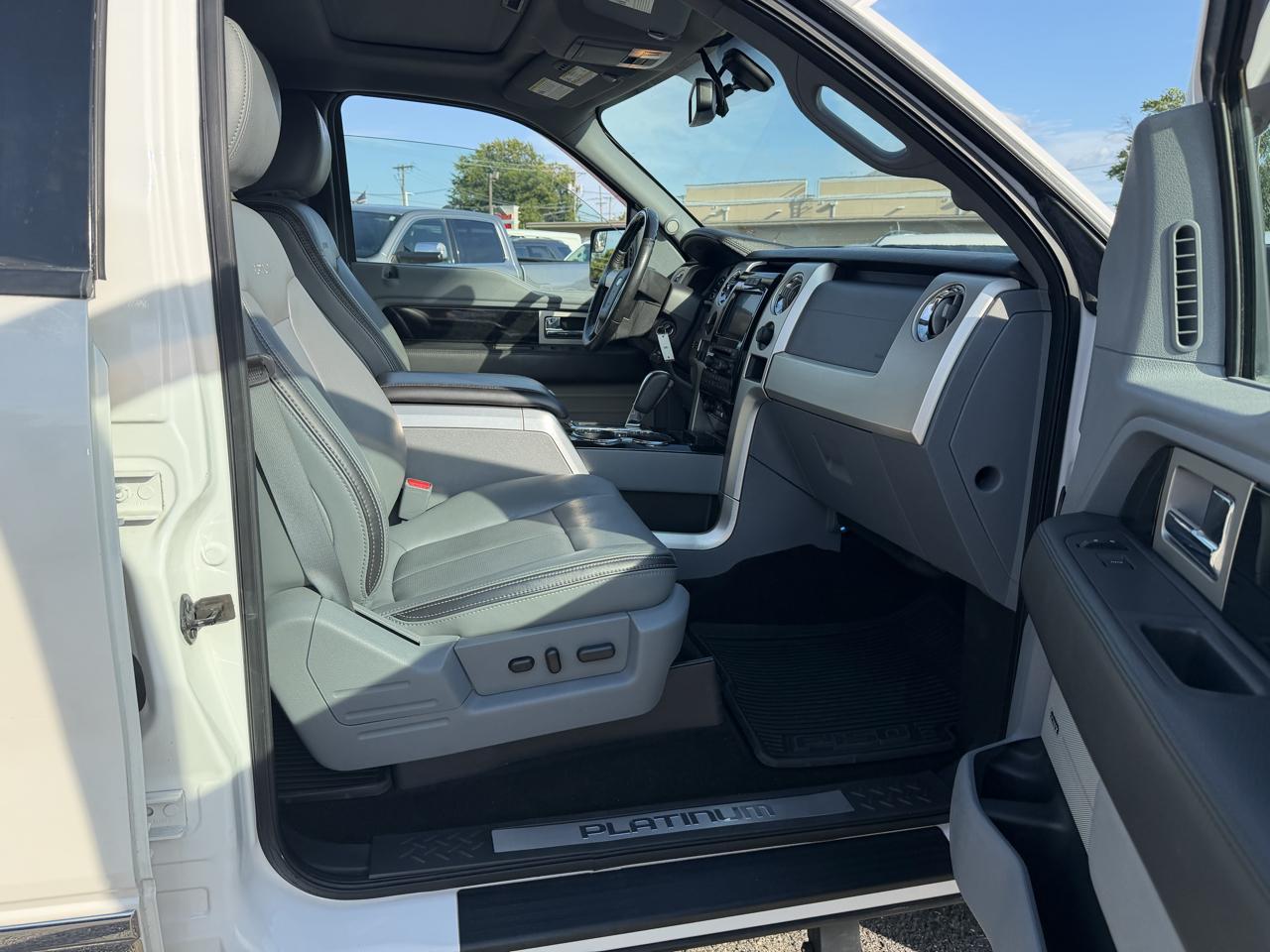 Ford F-150 2WD SuperCrew 145" Platinum 2011