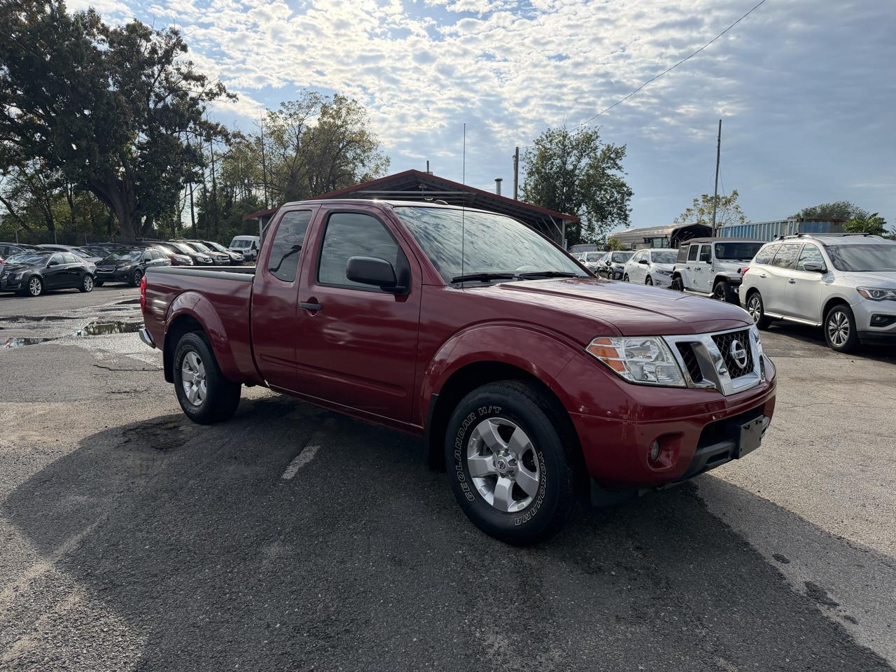 Nissan Frontier 4WD King Cab Auto SV 2013